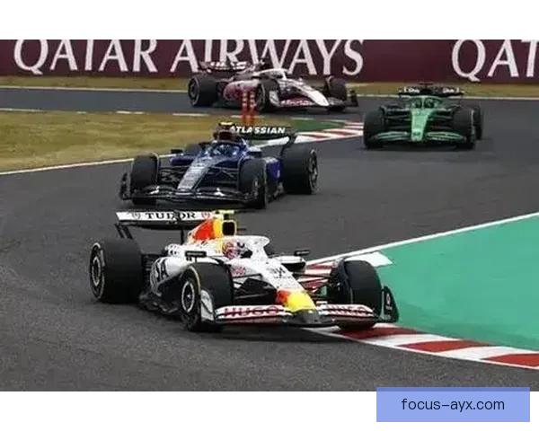 F1赛季激烈角逐 汉密尔顿力压维斯塔潘 突破历史新纪录