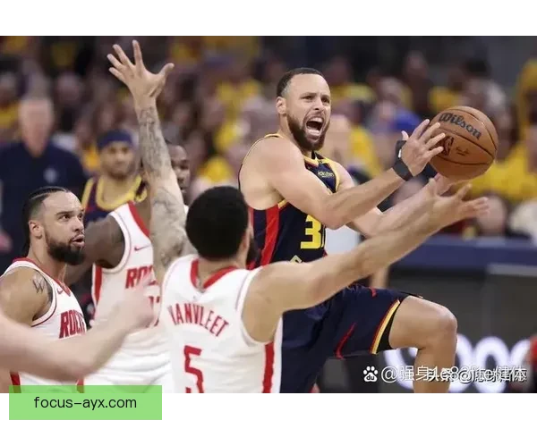 NBA焦点战升级巨星对决引爆季后赛席位争夺风暴东西部格局生变 NBA焦点战升级巨星对决引爆季后赛席位争夺风暴东西部格局生变