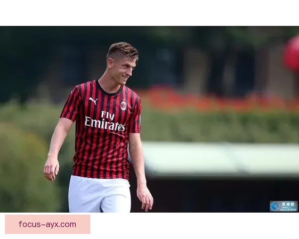 塞维利亚俱乐部冬窗引援与战术调整引发球迷热议持续升温关注未来走势 塞维利亚俱乐部冬窗引援与战术调整引发球迷热议持续升温关注未来走势