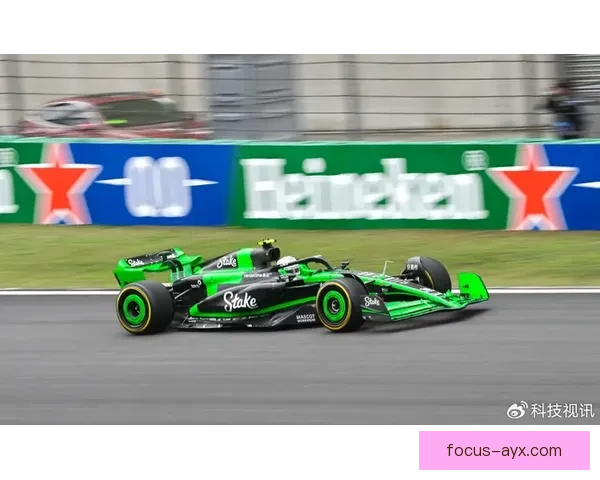 F1新赛季风云再起车队博弈升级车手争冠悬念加剧引爆全球关注热