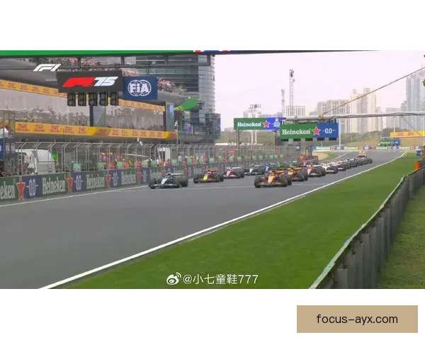 F1赛季最新动态解析各车队争夺冠军形势全面剖析