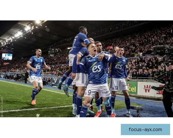 斯特拉斯堡俱乐部最新动态解析阵容调整与赛季前景全面观察 斯特拉斯堡俱乐部最新动态解析阵容调整与赛季前景全面观察