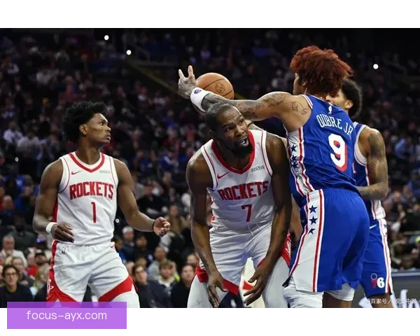 活塞新赛季阵容调整引关注核心球员表现备受期待